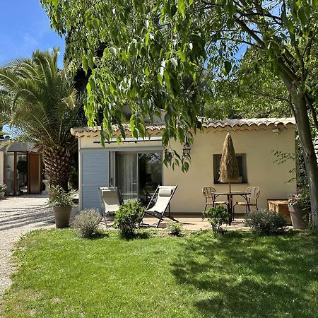 Hotel La Parenthese Saint Donat Aix-en-Provence Exterior foto