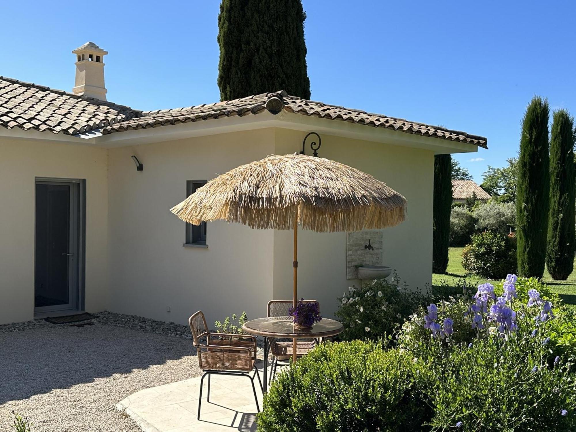 Hotel La Parenthese Saint Donat Aix-en-Provence Exterior foto