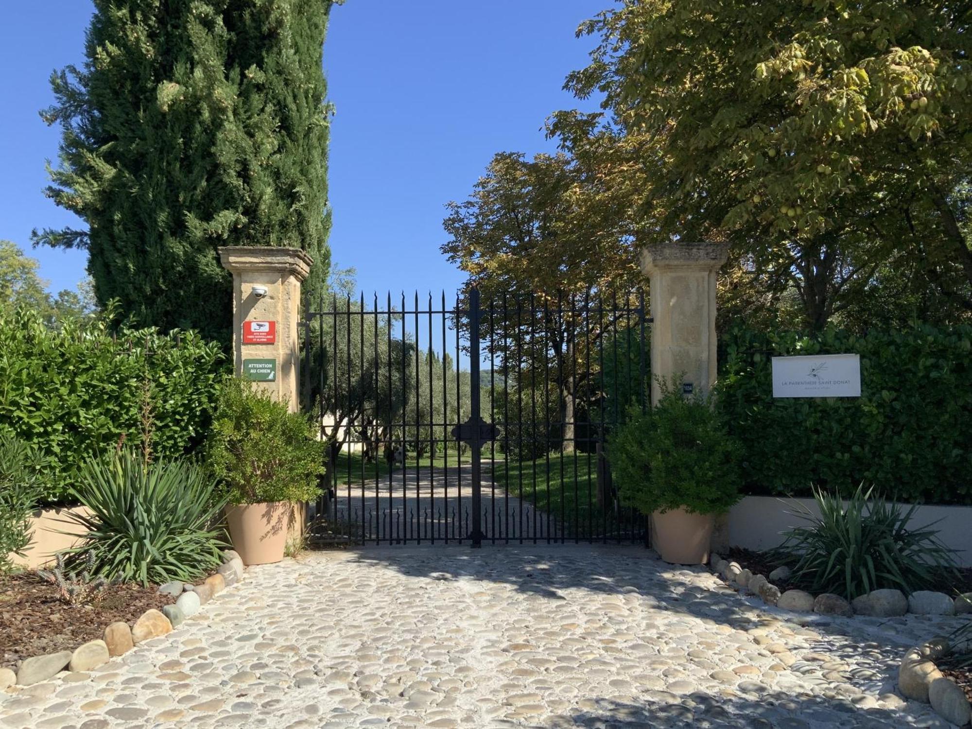 Hotel La Parenthese Saint Donat Aix-en-Provence Exterior foto